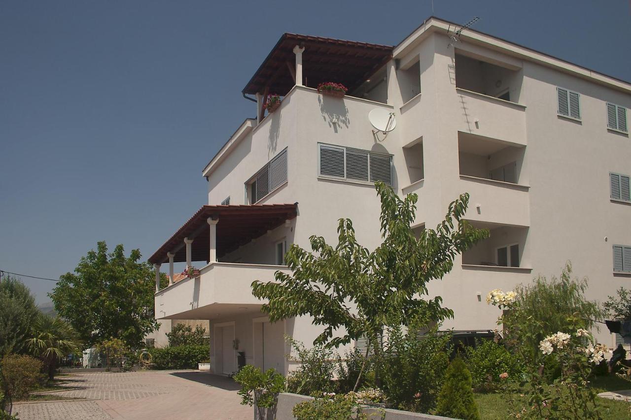 Luxury Apartments Elizabeth Podstrana Dış mekan fotoğraf